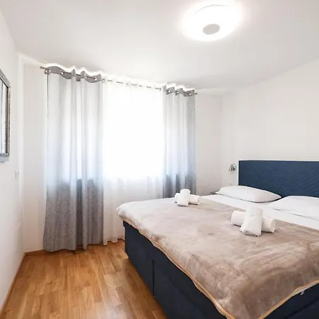 Two Bedroom With A Balcony Relja Apartman Zadar
