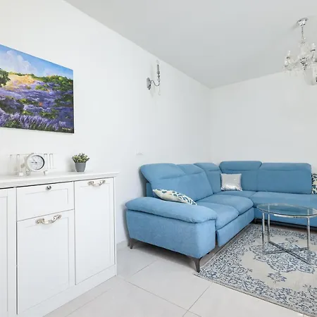 Two Bedroom With A Balcony Relja ザダル